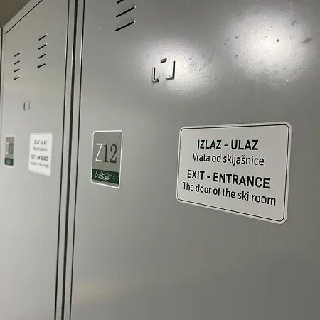 Zvoncica Z12 דירה